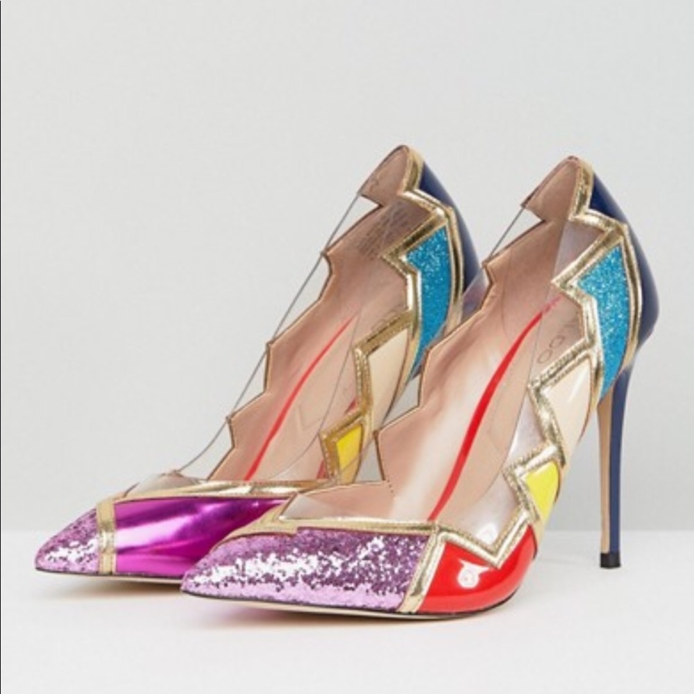Not for sale! Looking for these in a size 8 or 8.5
